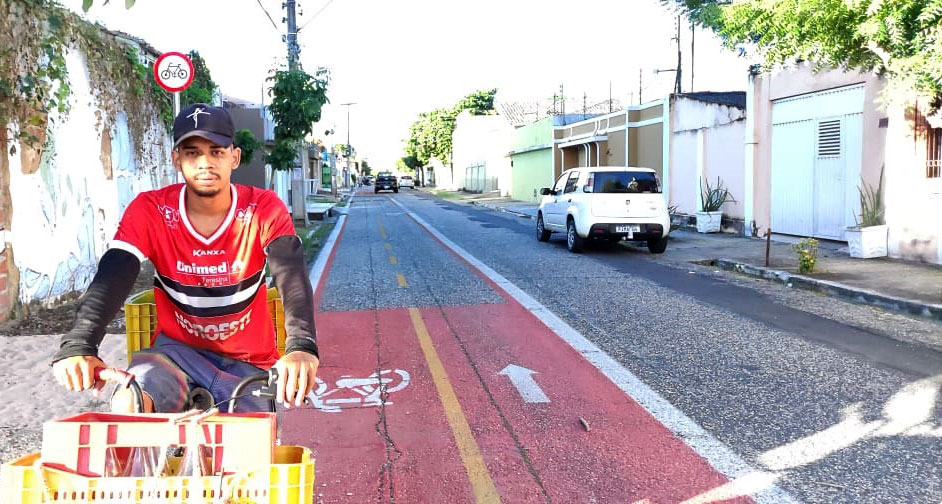 Motorista faz vídeo e reclama modelo de ciclovia que parece só existir em Teresina