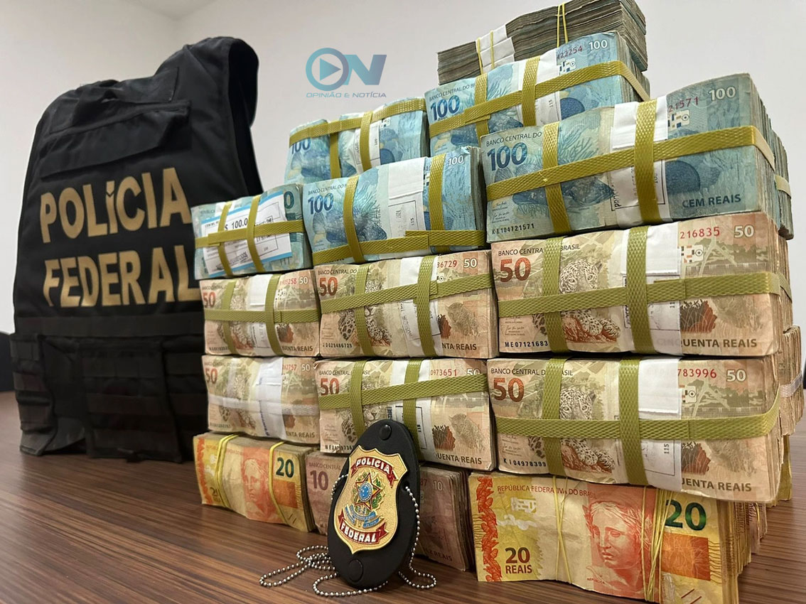 Material de campanha de homem preso com R$ 1.5 milhão é de candidato do AGIR