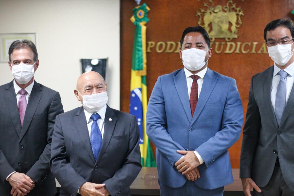 Sejus, Tribunal de Justiça e SEBRAE assinam termo de cooperação para ressocialização de detentos