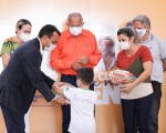 Prefeitura de Teresina entrega kits alimentação, tablets e materiais escolares para estudantes