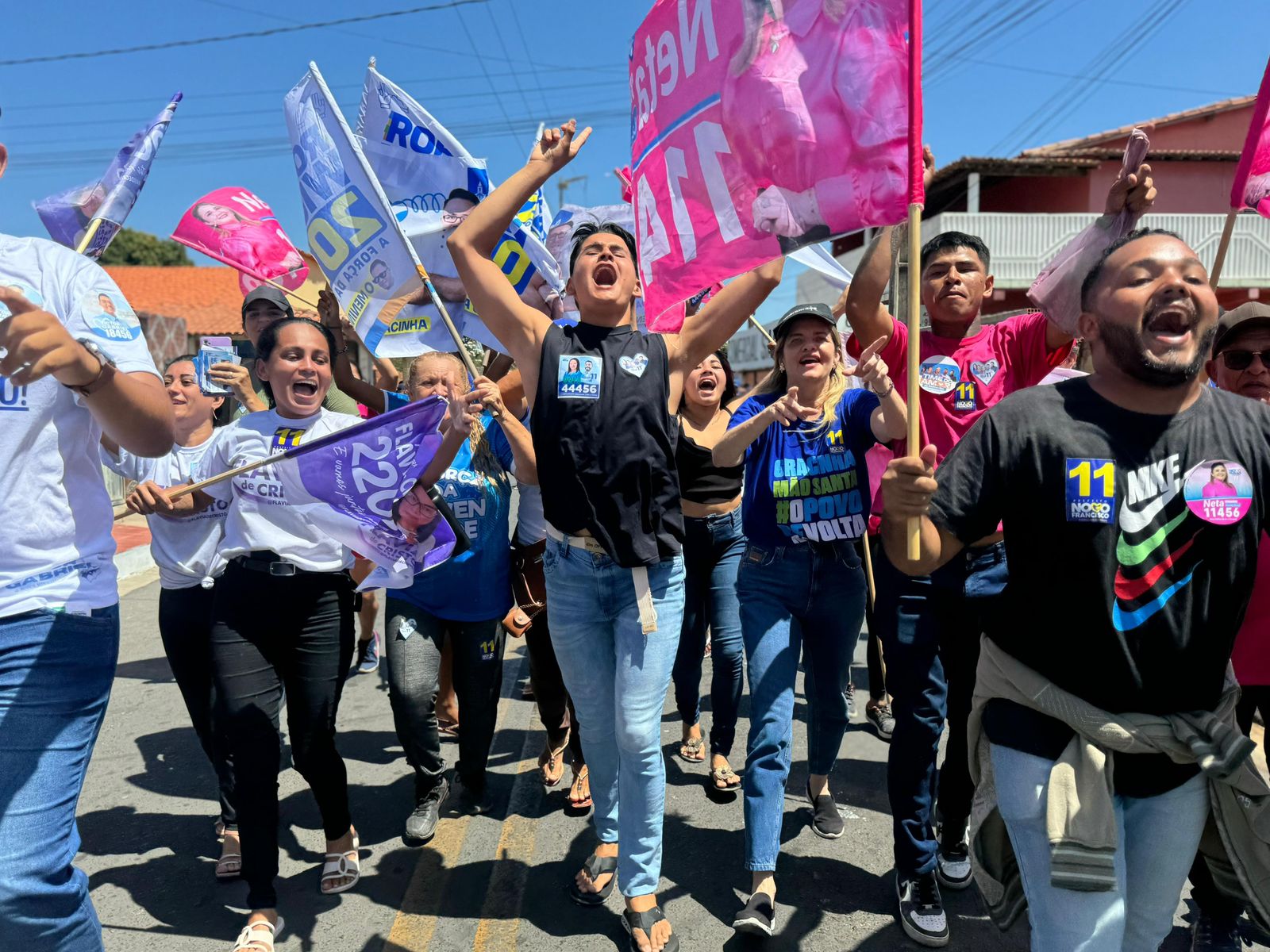 Novo Francisco e o time do amor realizam caminhada pelas ruas de Parnaíba no domingo